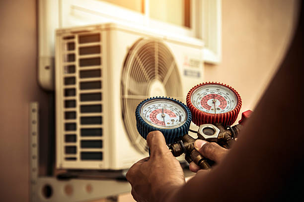 Professional Hvac technician working in North Jackson, OH